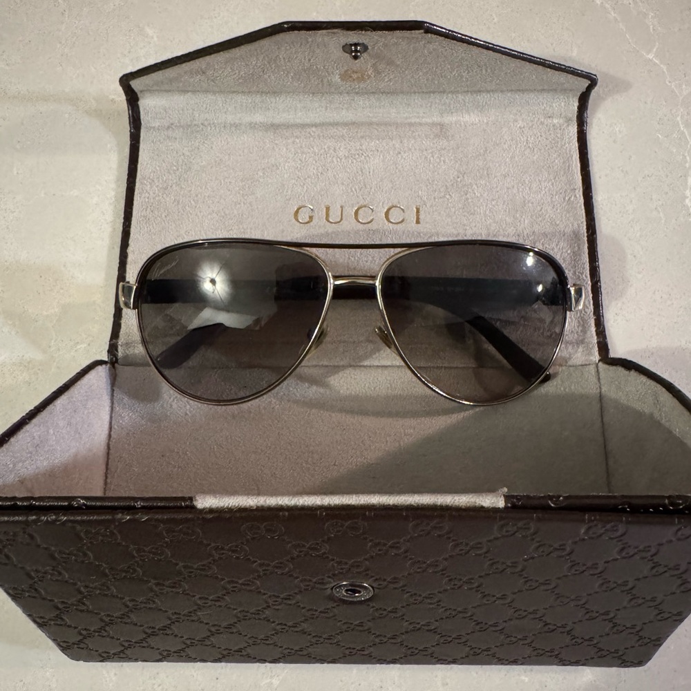 Gucci Aviator Sunglasses with Case